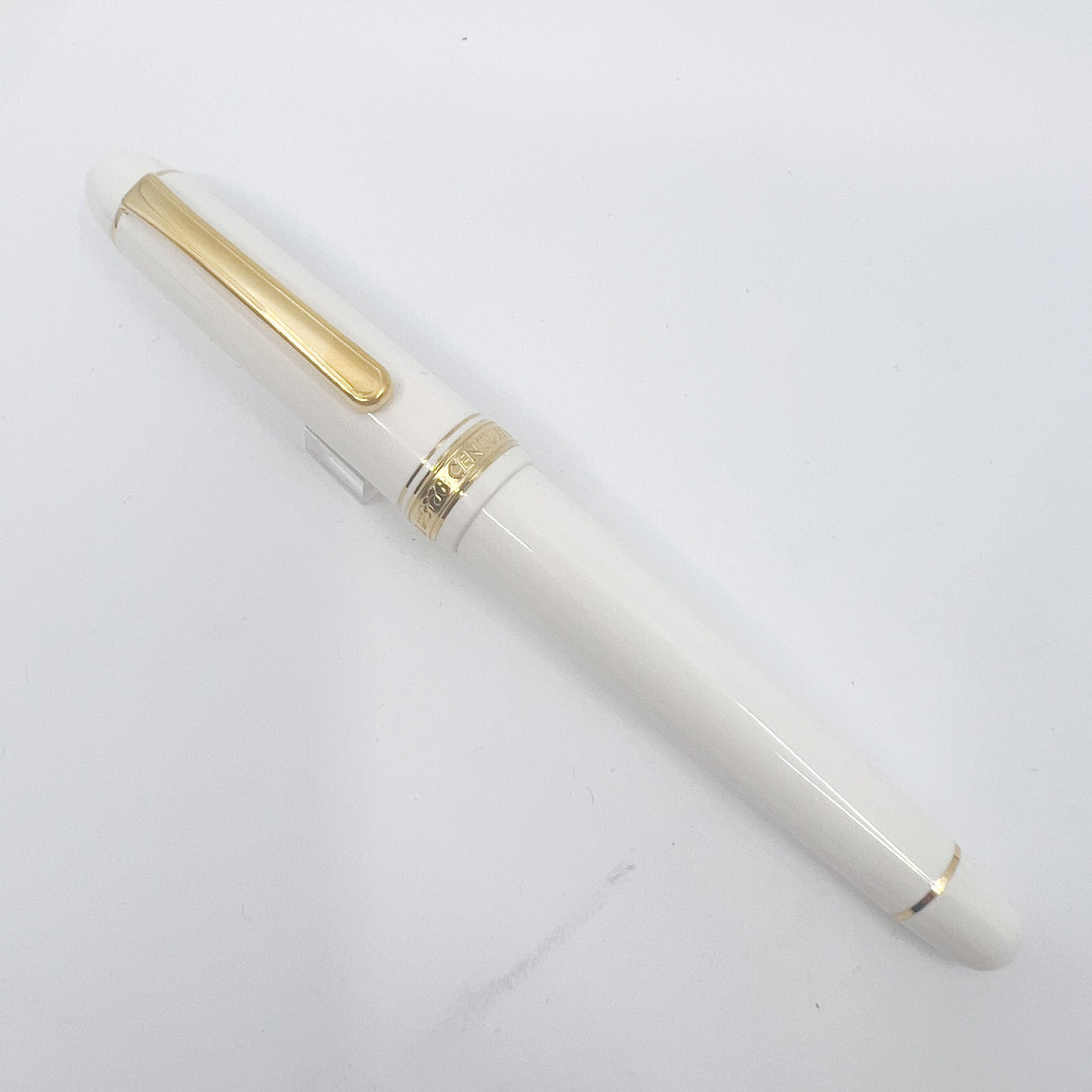 Platinum #3776 Chenonceau White GT Fountain Pen - Fine 14kt Gold Nib