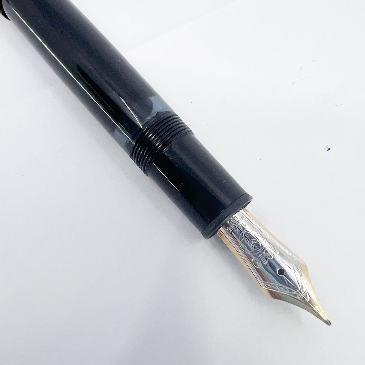 Montblanc Meisterstuck Black Resin #146 LeGrand Fountain Pen - Fine 14kt Gold Nib
