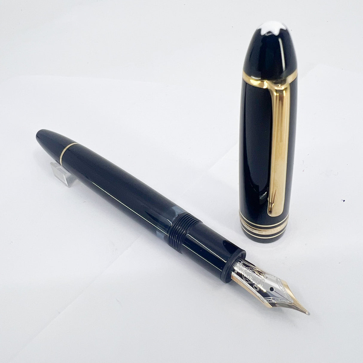 Montblanc Meisterstuck Black Resin #146 LeGrand Fountain Pen - Fine 14kt Gold Nib