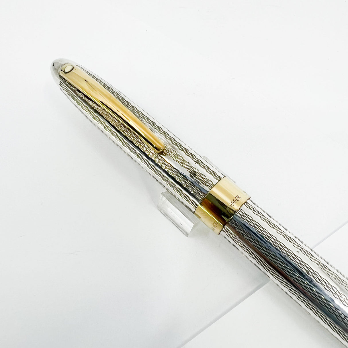 Sheaffer Sterling Silver "Top-of-the Line" Crest Fountain Pen - Fine 18kt Gold Nib (Circa 1990s)