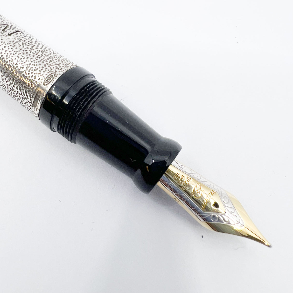 Delta Jubileum 2000 Sterling Silver Lever-Fill Limited Edition Fountain Pen - Medium 18kt Gold Nib