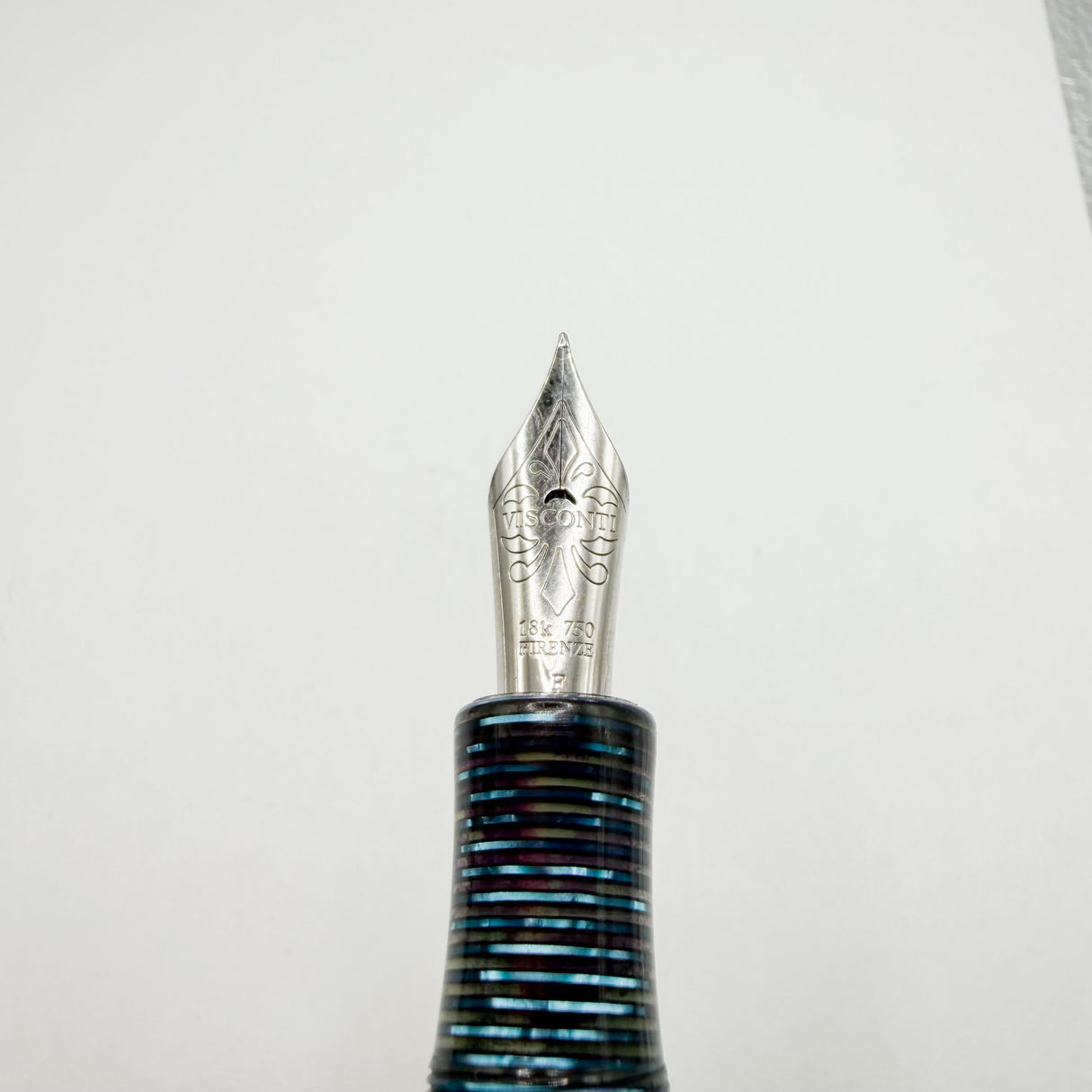Visconti/Rebecca Moss Visconti Rebecca Moss "New York" Blue (Wall Street) Celluloid Limited Edition Fountain Pen - Visconti Fine 18kt Gold Nib