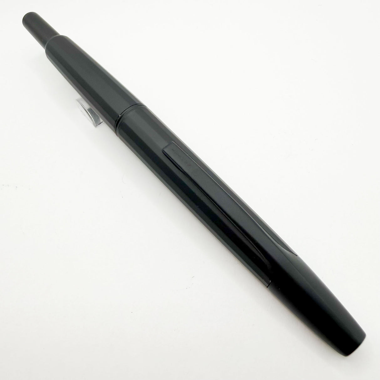 Pilot Namiki Black Matte Vanishing Point Fountain Pen - 1990s Style Multi-Facetted Body - Fine 14kt Gold Nib