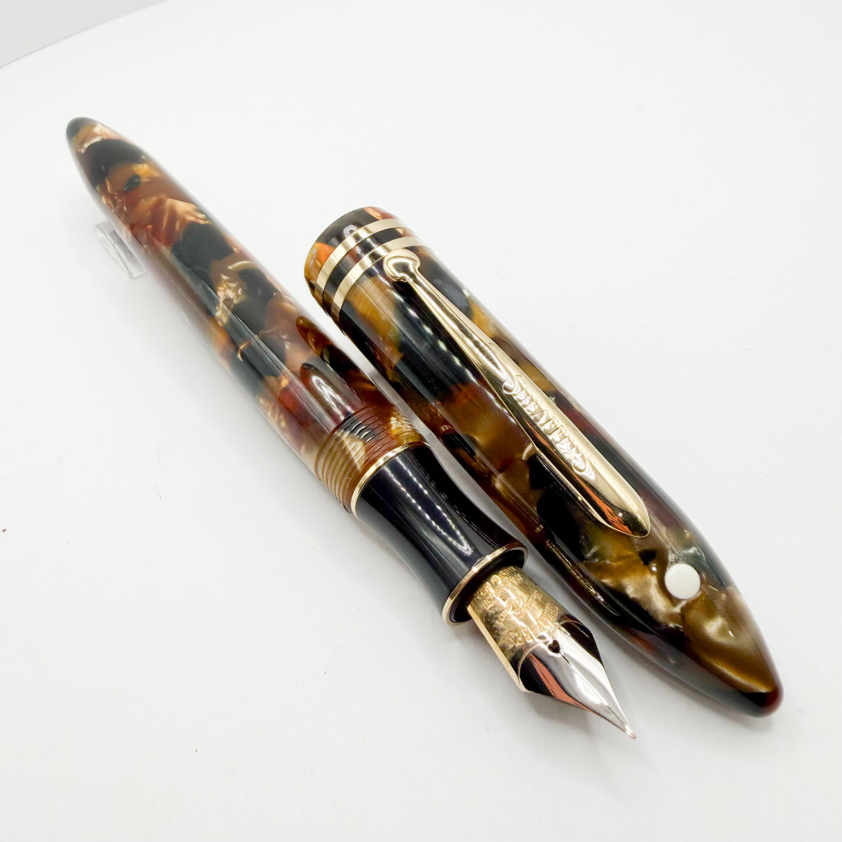 Sheaffer Amber Glow Balance II Fountain Pen - Extra Fine 18kt Gold Nib