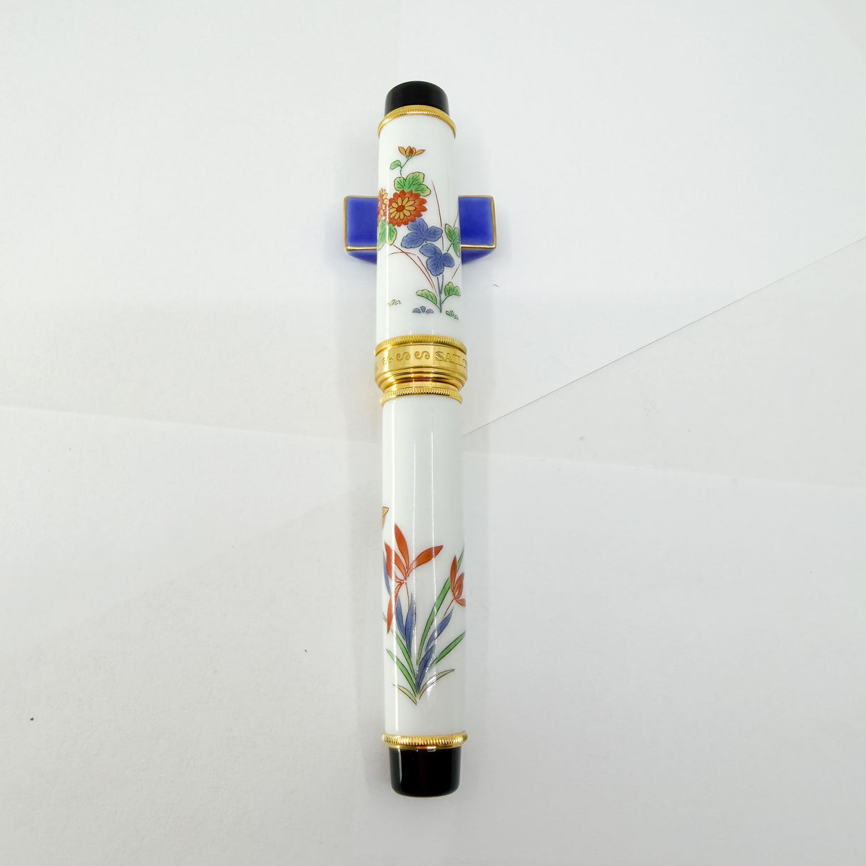Sailor Arita Koransha Chrysanthemum Porcelain Fountain Pen - Naginata 21kt Cross Point Nib!!!
