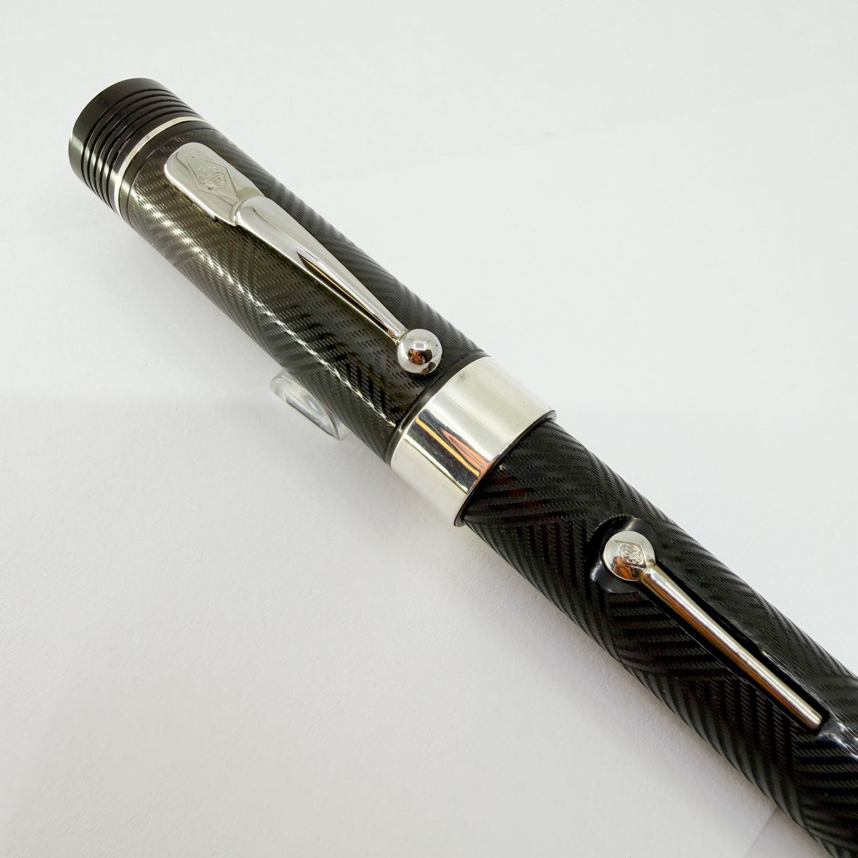 Conway Stewart Churchill Ebonite Collection - Alternating Diagonal Line Pattern Lever-Fill Fountain Pen - Fine 18kt Gold Nib