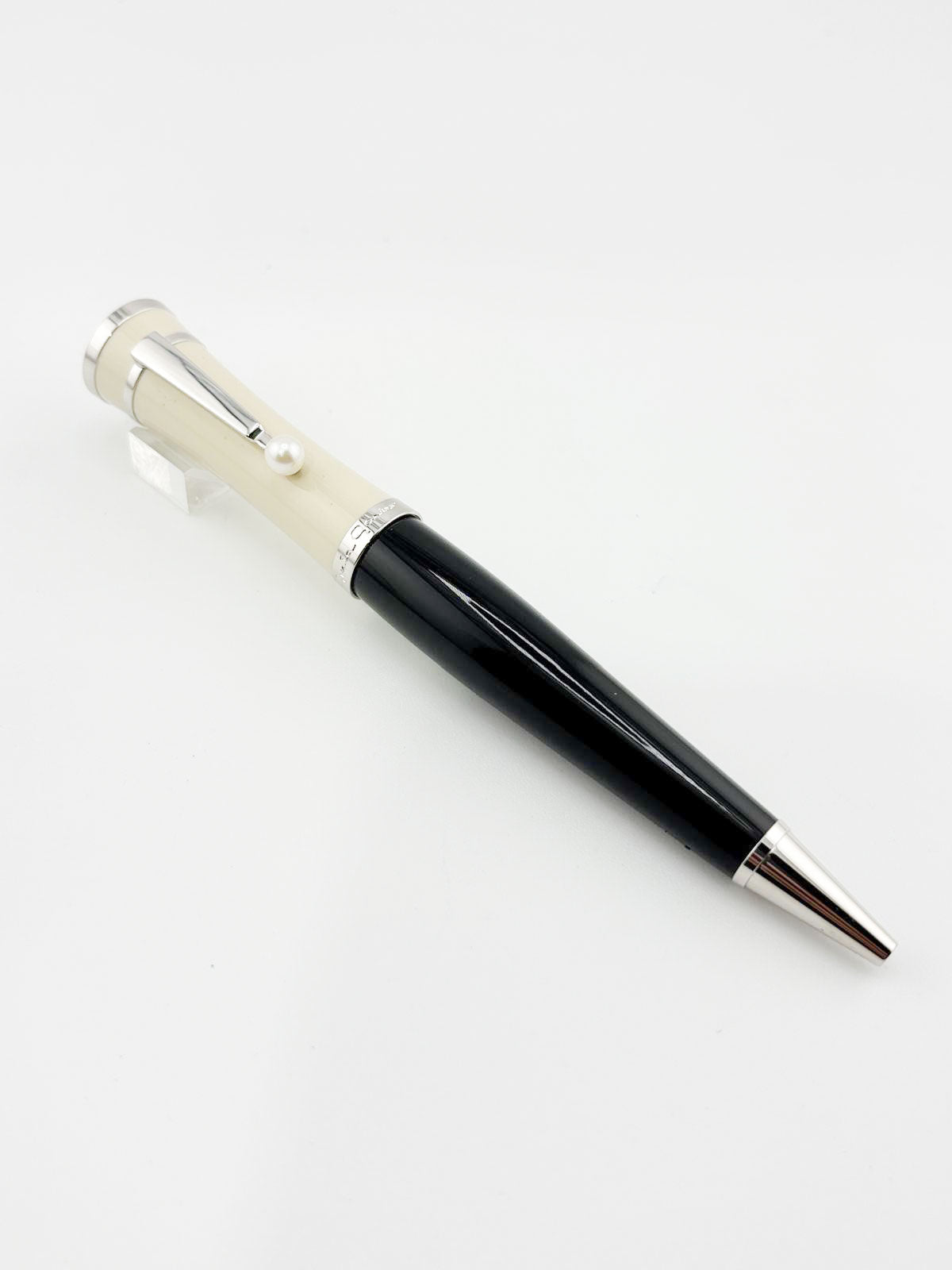 Montblanc Muses Series Greta Garbo Special Edition Ballpoint Pen