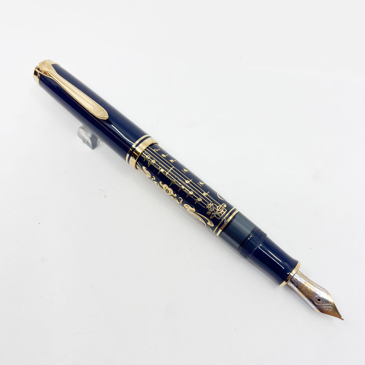 Pelikan Concerto Limited Edition Fountain Pen - Medium 18kt Gold Nib