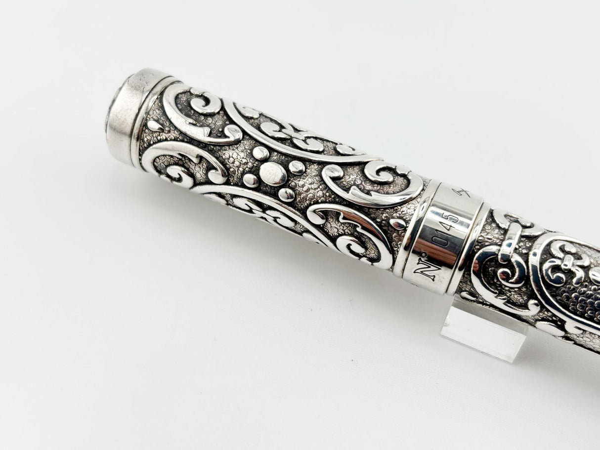 Aurora Benvenuto Cellini Sterling Silver Limited Edition Fountain Pen - Fine 18kt Gold Nib