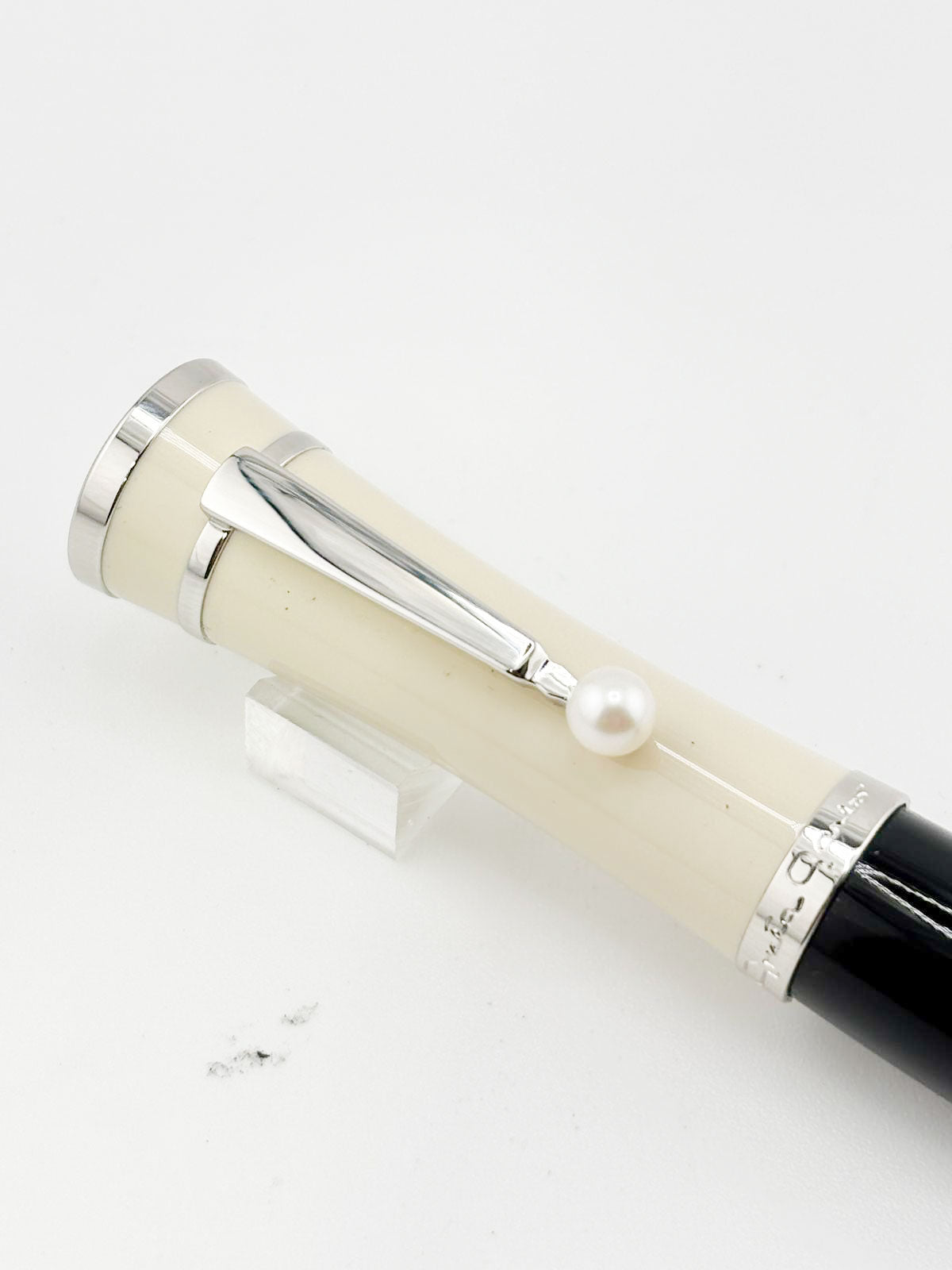 Montblanc Muses Series Greta Garbo Special Edition Ballpoint Pen