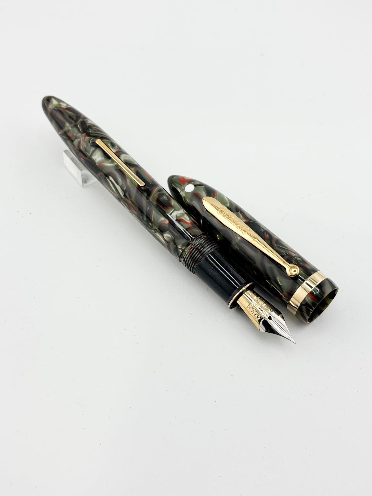 Sheaffer Balance Limited Edition Fountain Pen - Fine 18kt Gold Nib