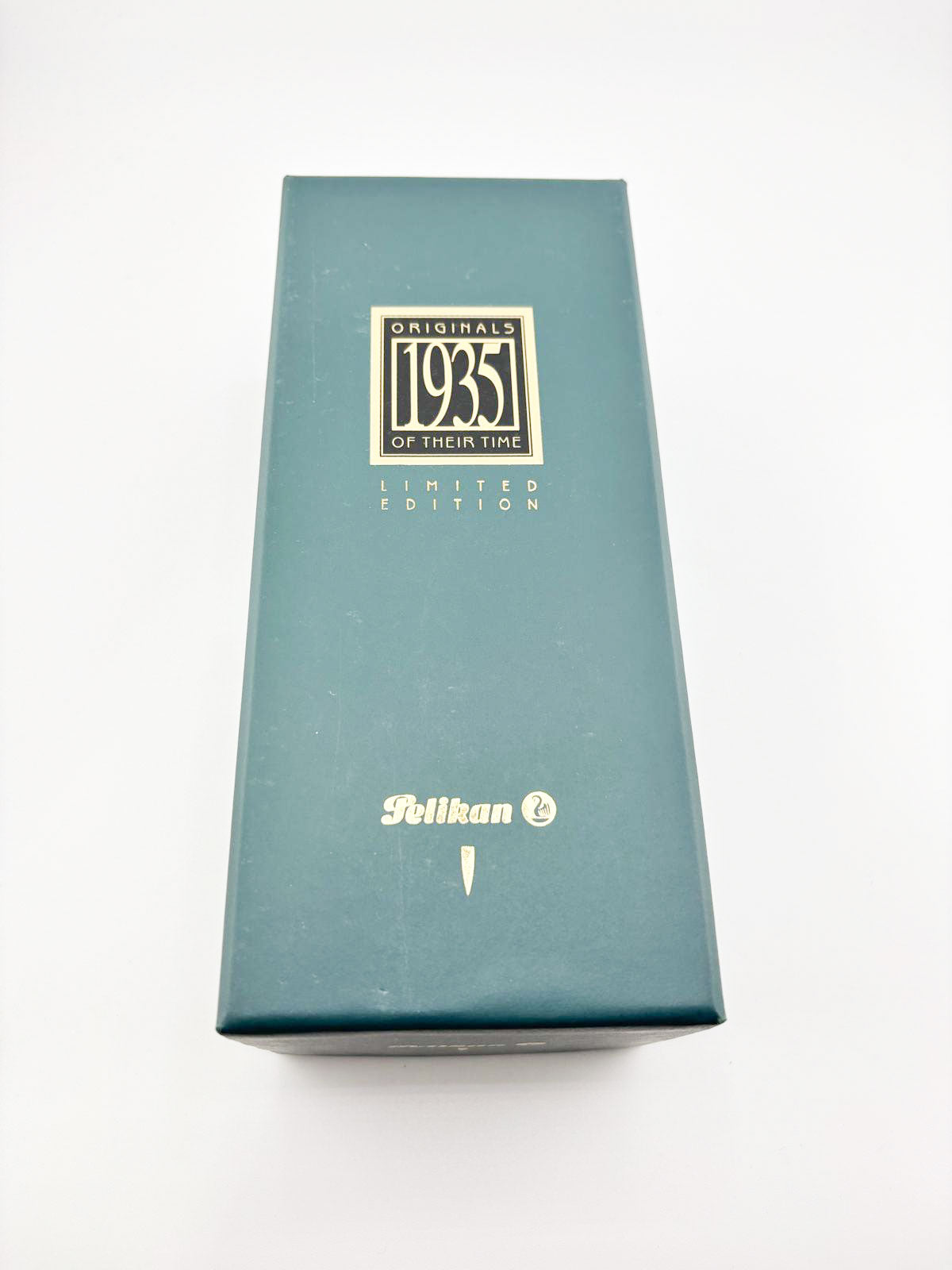 Pelikan Jade Green Celluloid (1935 Originals of their Time) Limited Edition Fountain Pen - Broad 18kt Gold Nib