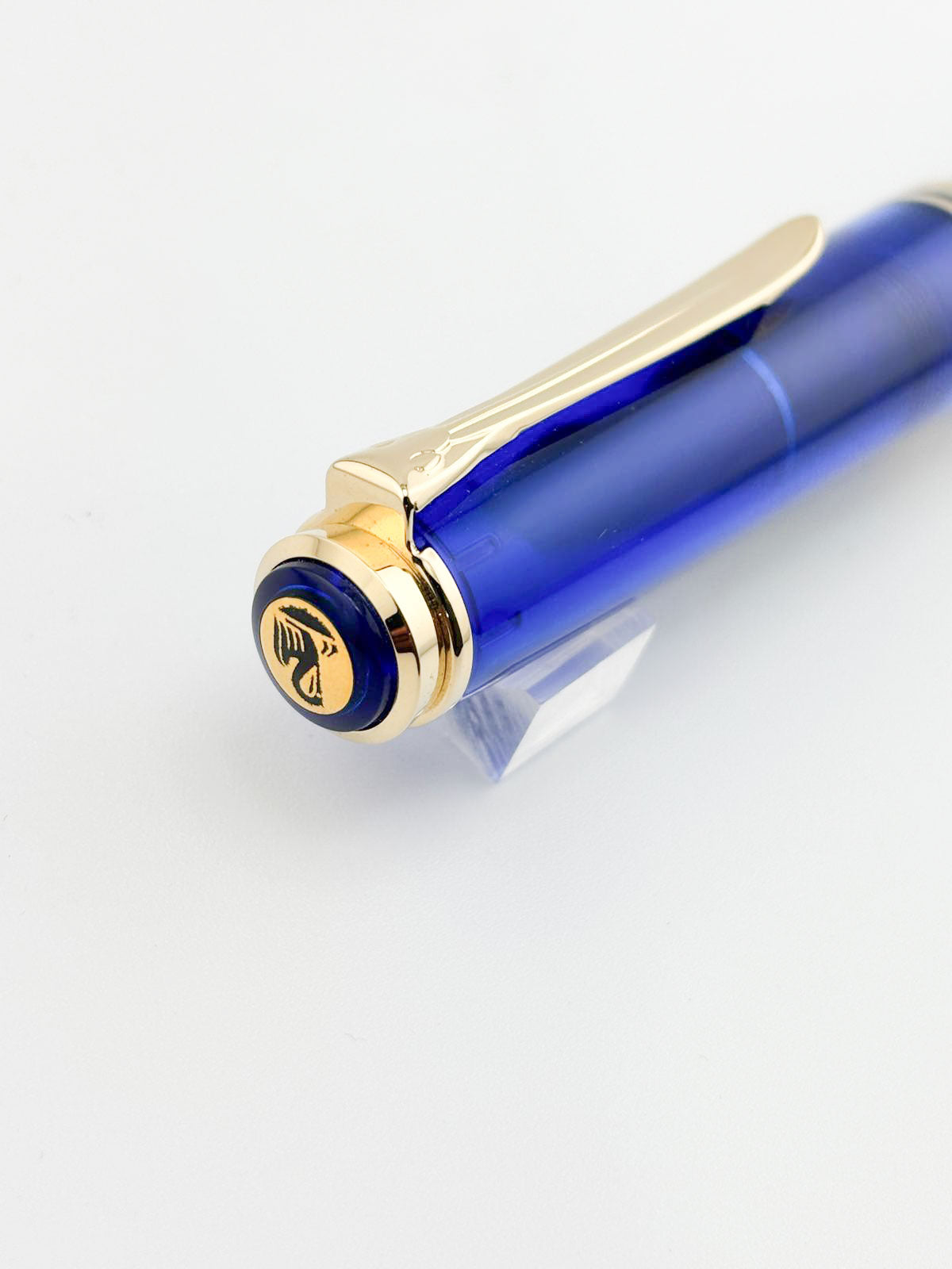 Pelikan Blue Ocean Limited Edition Fountain Pen - Fine 18kt Gold Nib