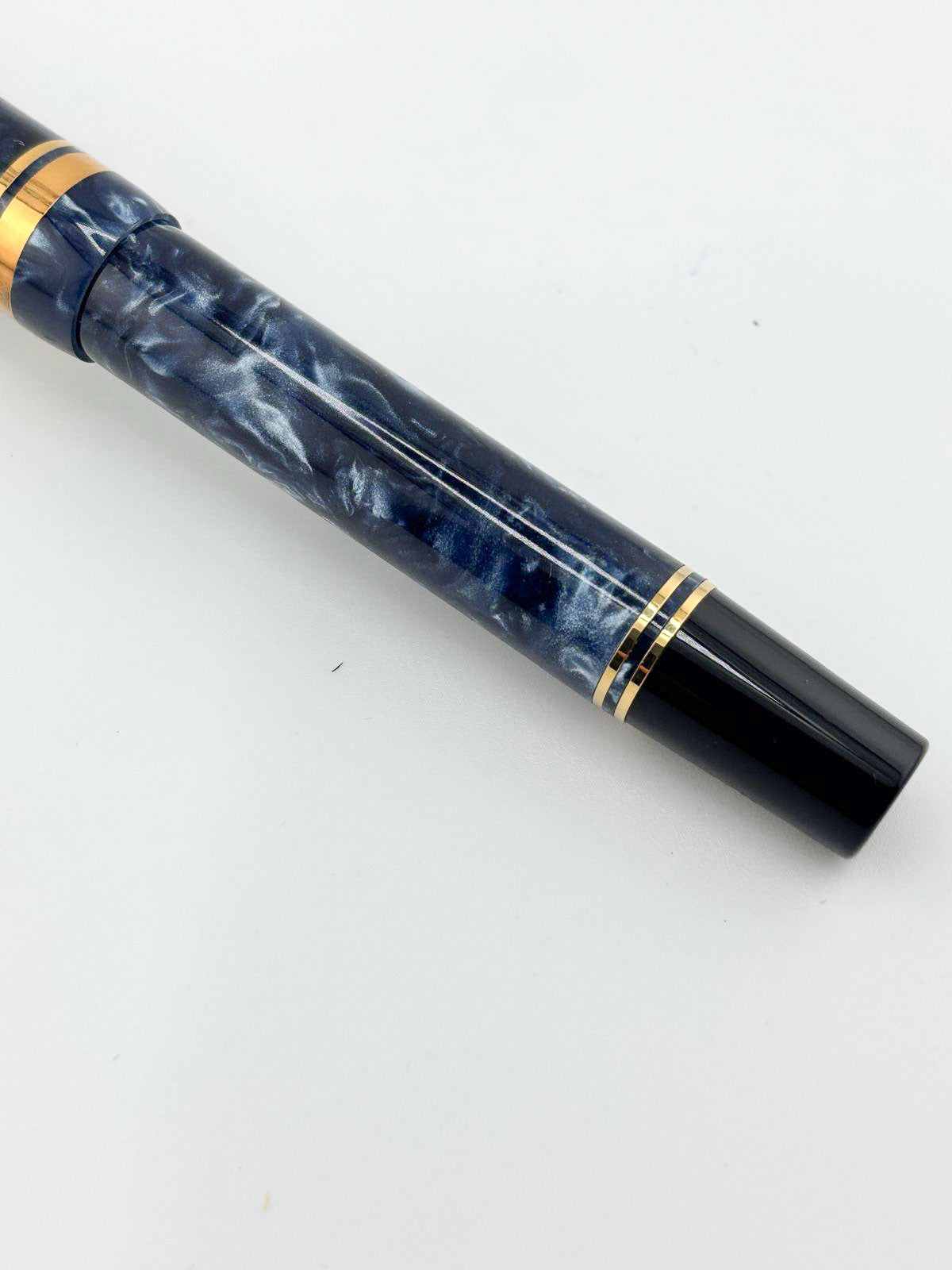 Parker Duofold Centennial (Largest Size) Fountain Pen - Medium 18kt Gold Nib