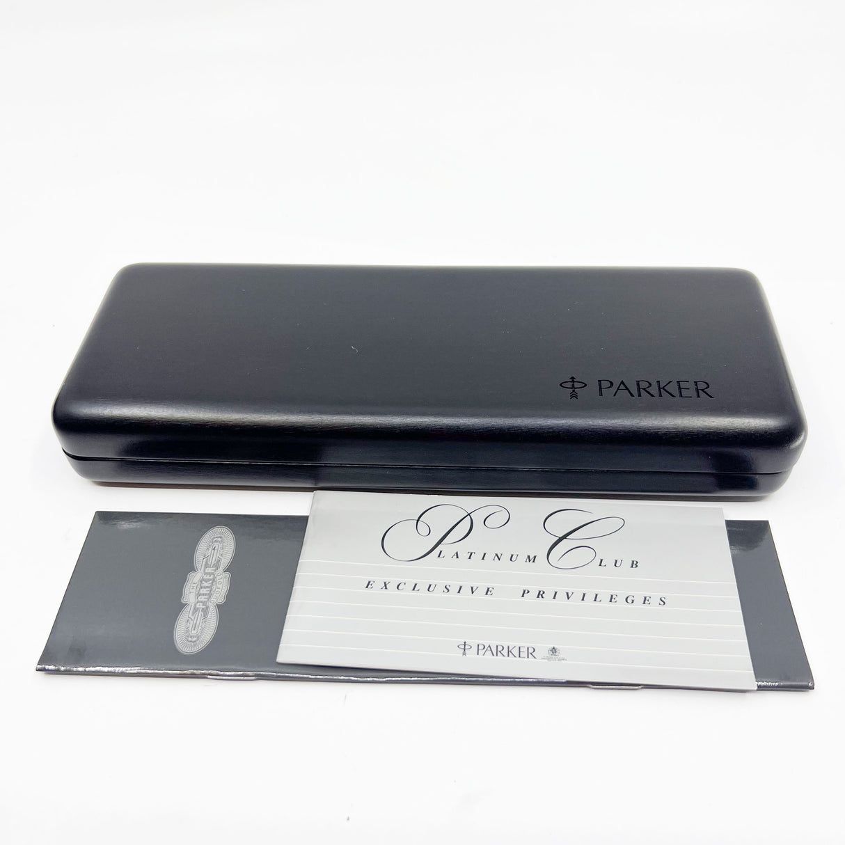 Parker Duofold Centennial (Largest Size) Black & Pearl Fountain Pen - Fine 18kt Gold Nib