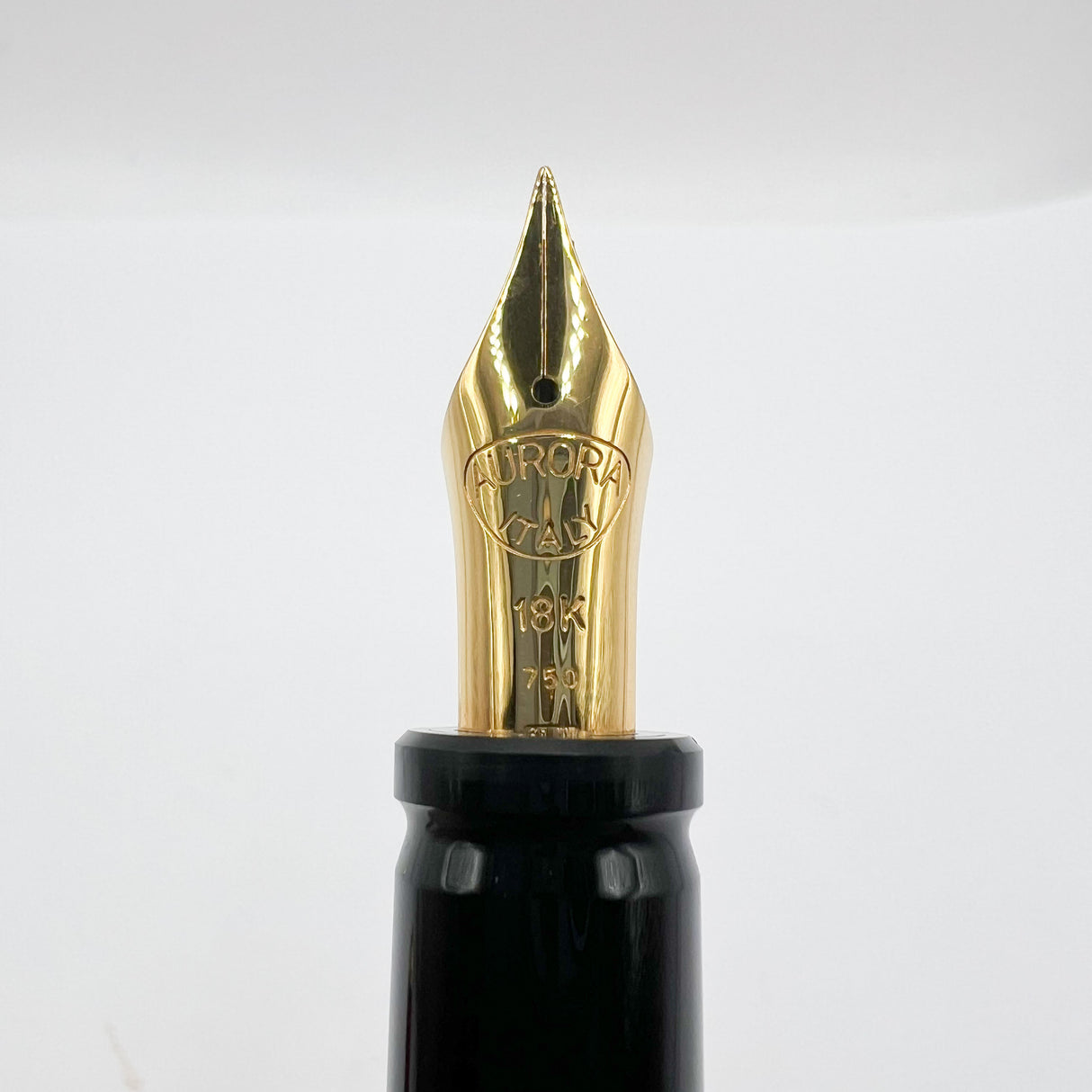 Aurora 75th Anniversary Optima Red Marble Auroloide Limited Edition Fountain Pen - Extra Fine 18kt Gold Nib