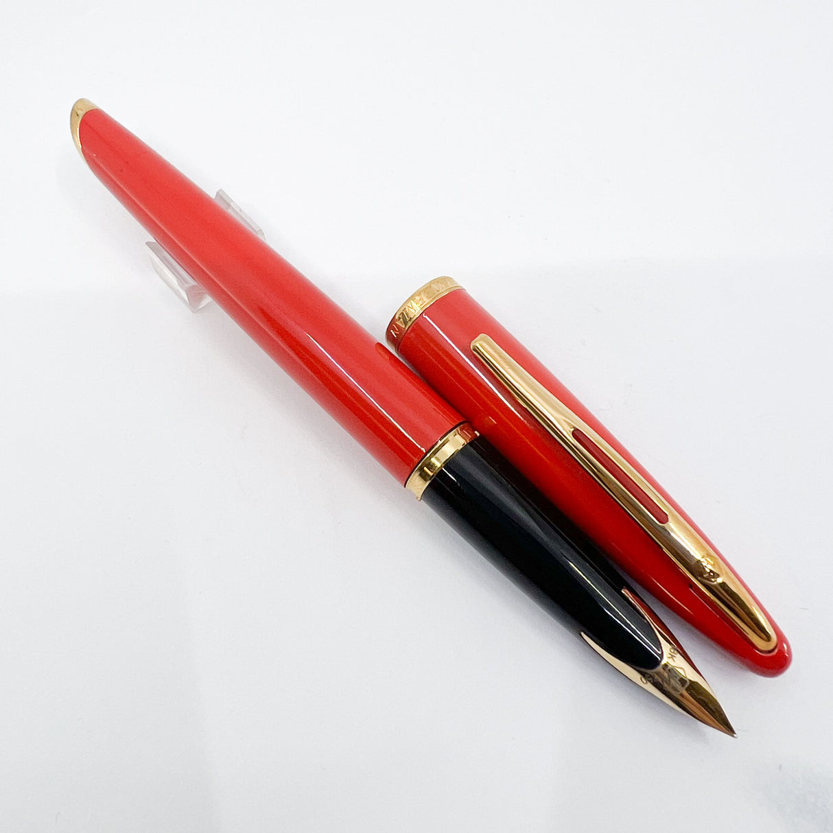 Waterman Carene Orange Coral Lacquer Fountain Pen - Fine 18kt Gold Nib