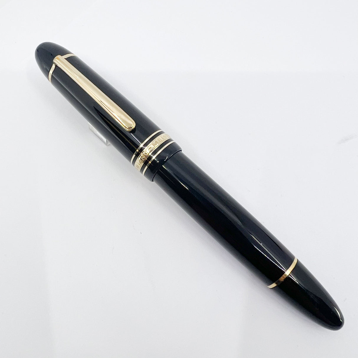 Montblanc Meisterstuck #149 (Largest) Black Resin Fountain Pen - Semi-Flexible Medium 18kt Gold Nib