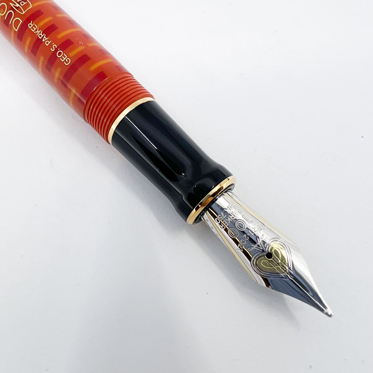 Parker Duofold 100th Anniversary "Big Red"/Orange Centennial Special Edition - Medium 18kt Gold Nib