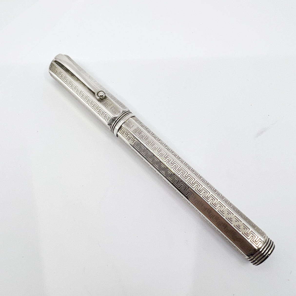 Montegrappa Sterling Silver Reminiscence Fountain Pen - Fine 18kt Gold Nib