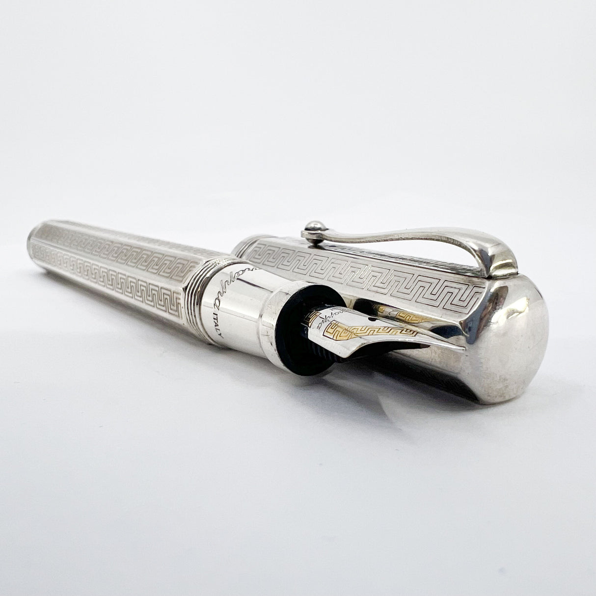 Montegrappa Sterling Silver Reminiscence Fountain Pen - Fine 18kt Gold Nib