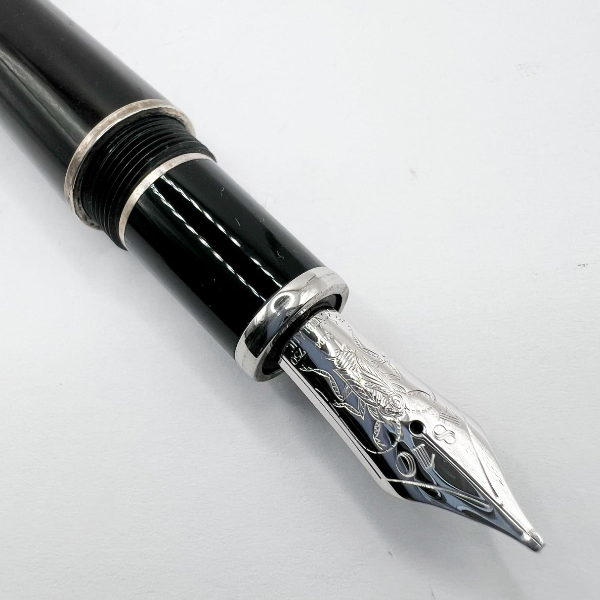 Montblanc Franz Kafka Writers Series Limited Edition Fountain Pen - Broad 18kt Gold  Nib