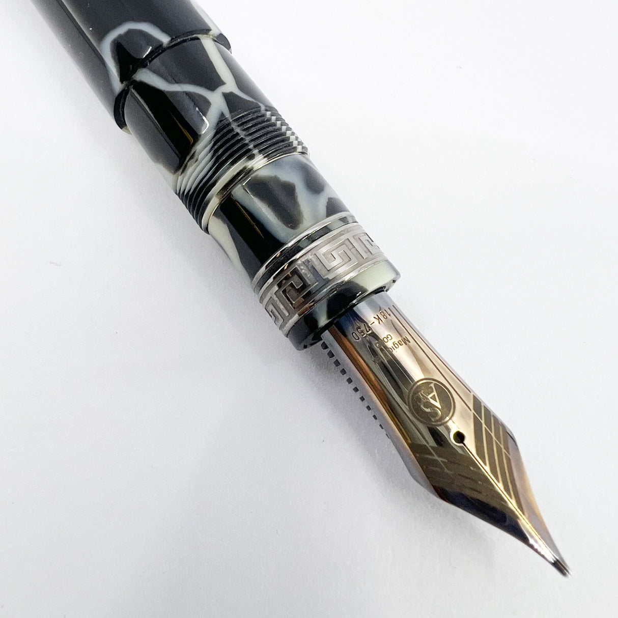 ASC (Armando Simoni Club) Ogiva Oversized Extra Art Nouveau "Wild" (OMAS Original) Celluloid Limited Edition Fountain Pen - Magic Flex Medium 18kt Gold Nib