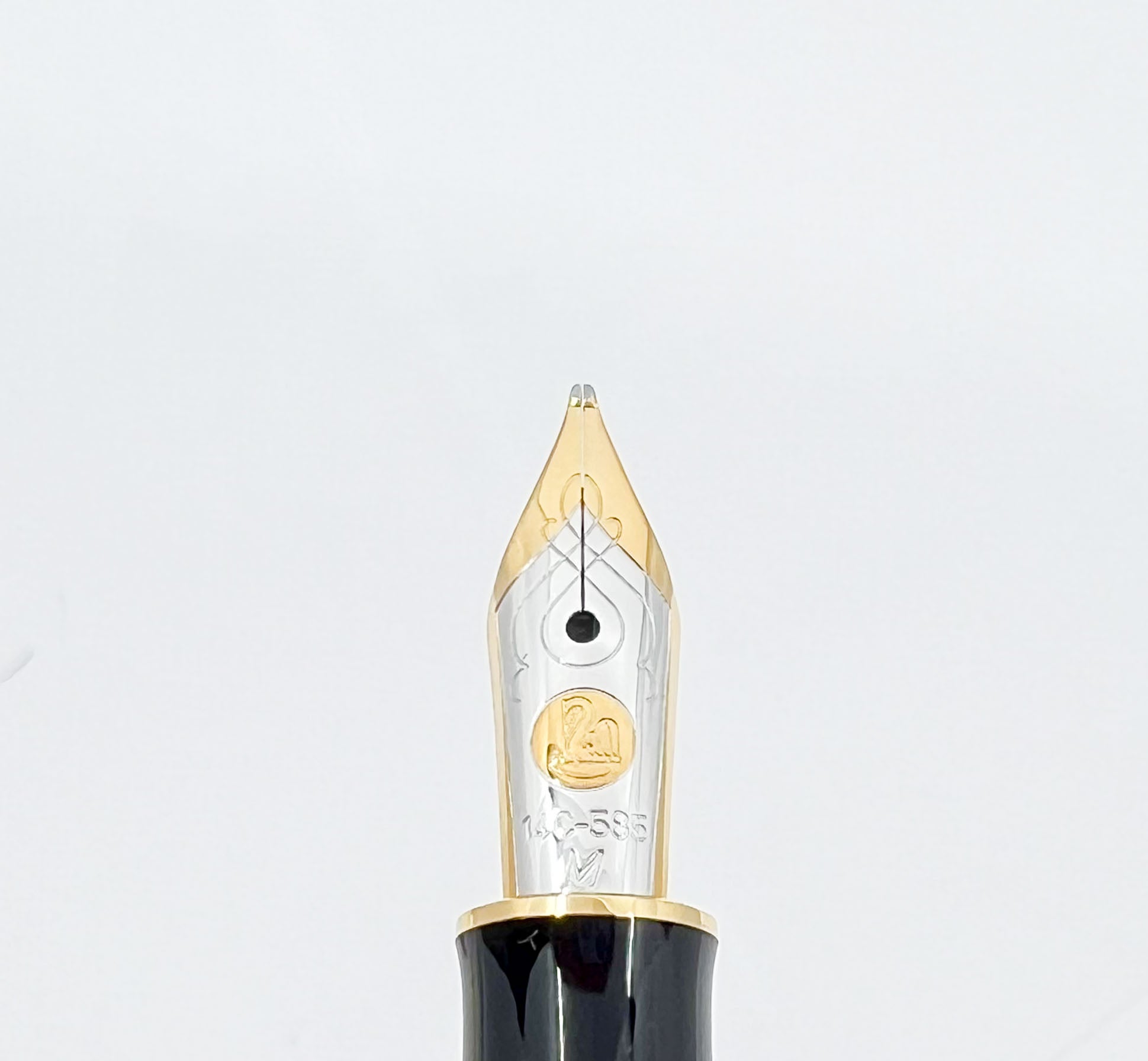 Pelikan M320 Vibrant Green Mini Fountain Pen