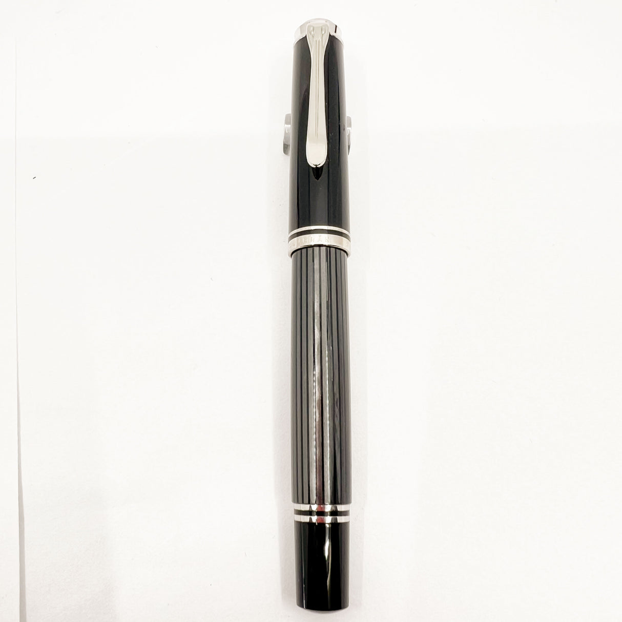 Pelikan M405 Stresemann Gray Striped Fountain Pen
