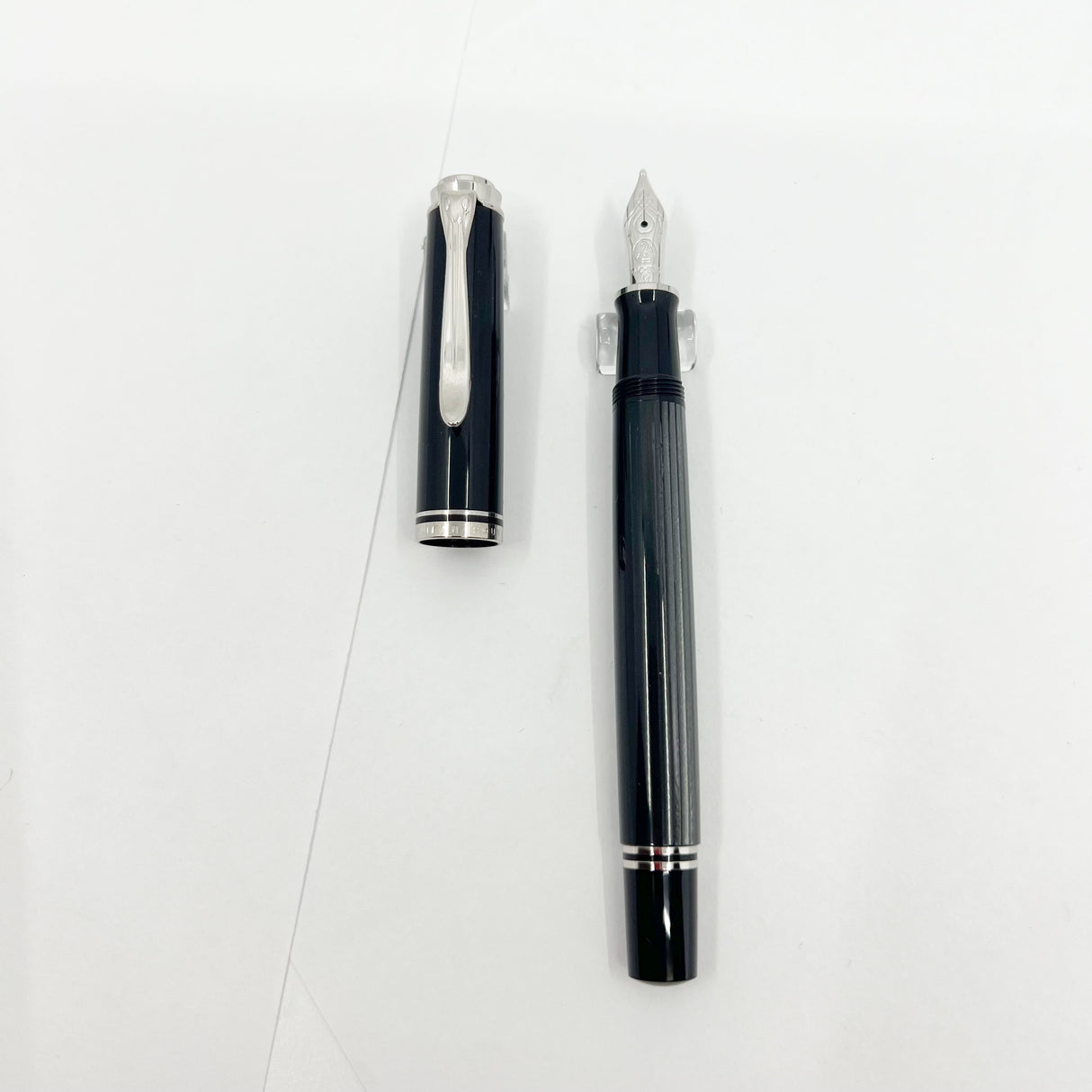Pelikan M405 Stresemann Anthracite Striped Fountain Pen