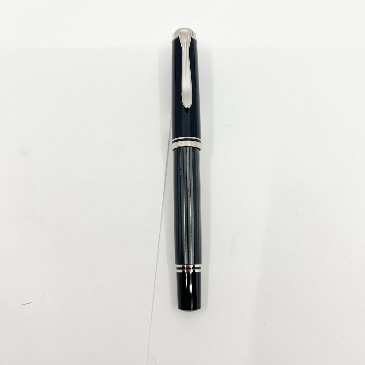 Pelikan M405 Stresemann Anthracite Striped Fountain Pen