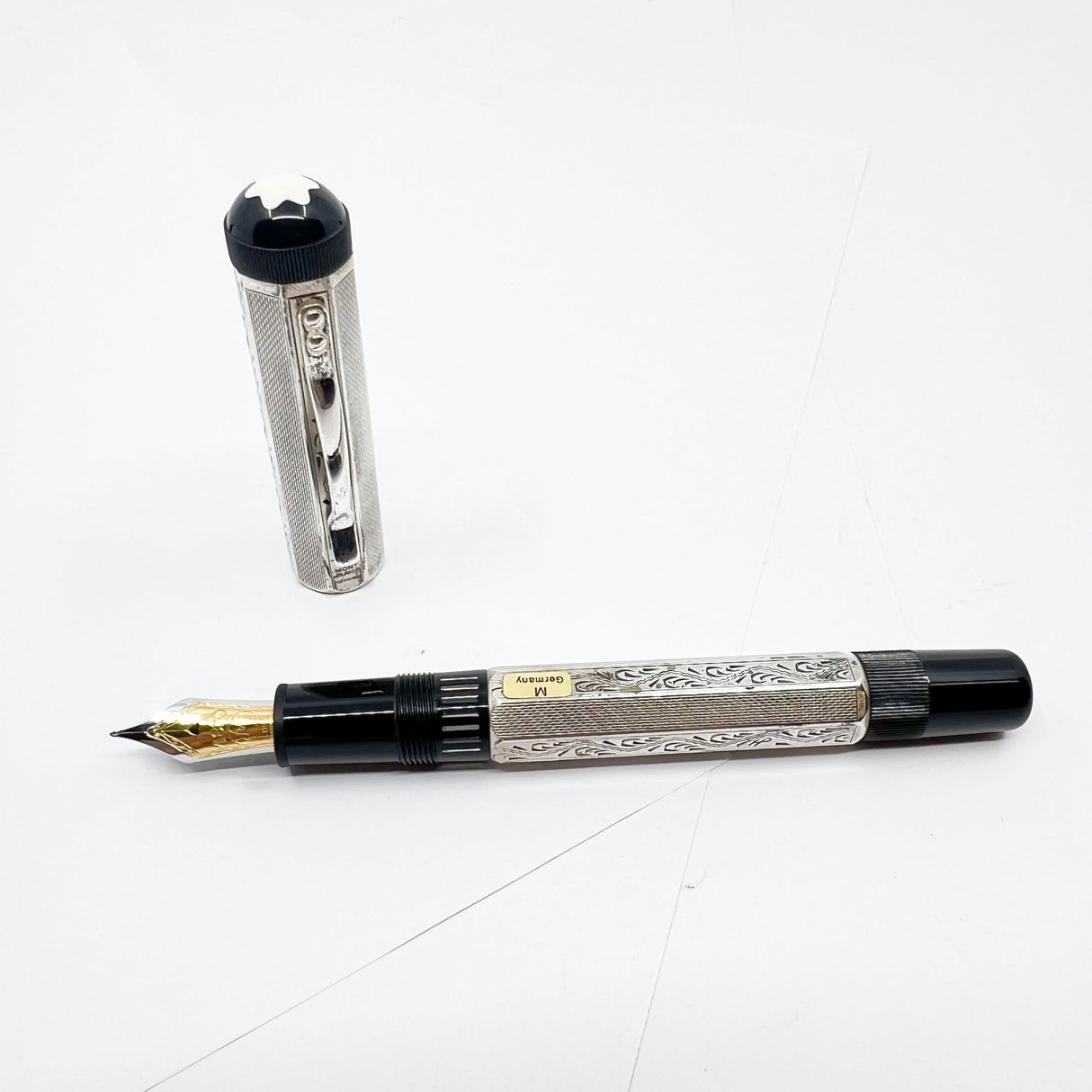 Montblanc Lorenzo de Medici Patron of the Arts Limited Edition Fountain Pen - A GRAIL Pen!!