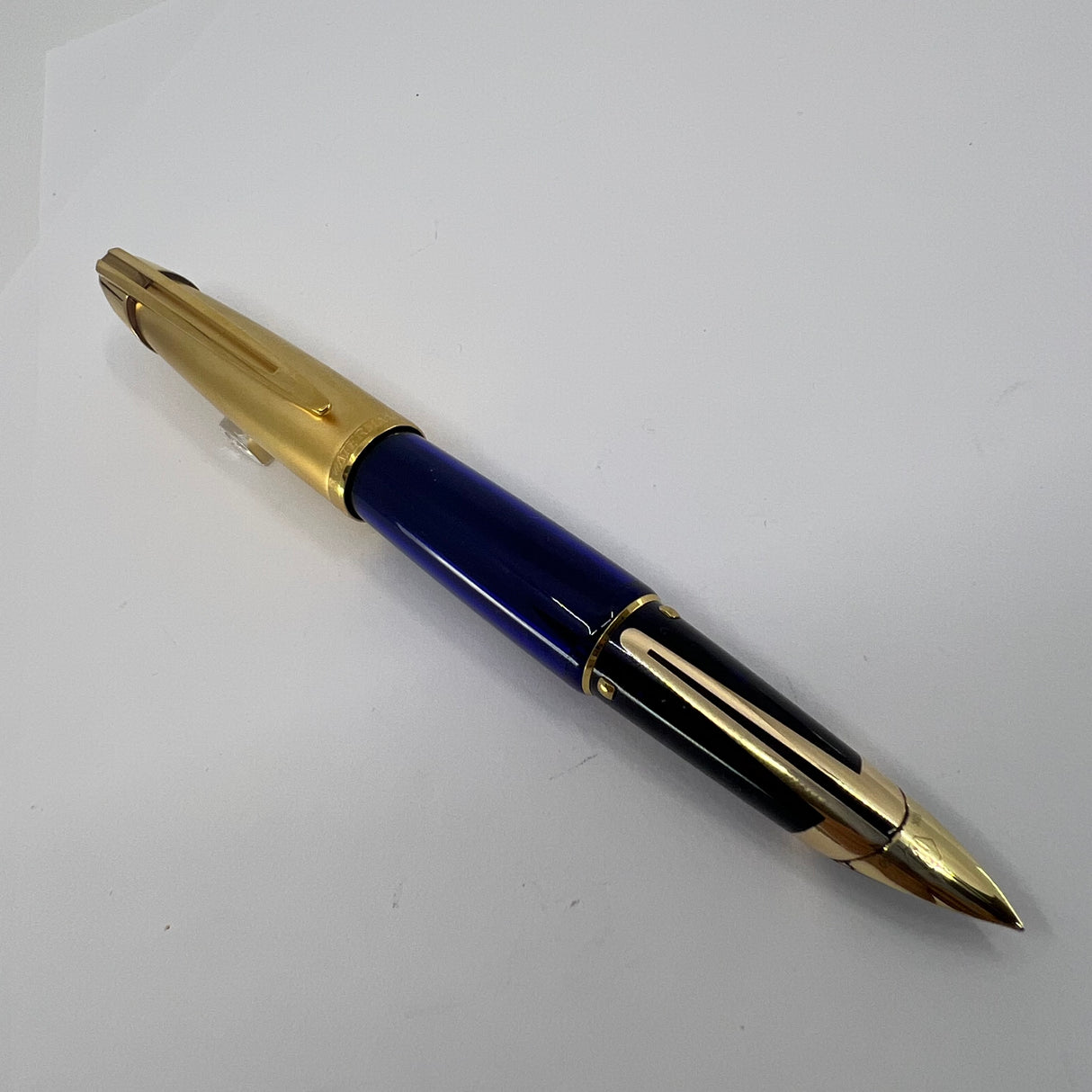 Waterman Edson Blue Translucent Fountain Pen - Medium 18kt Gold Nib