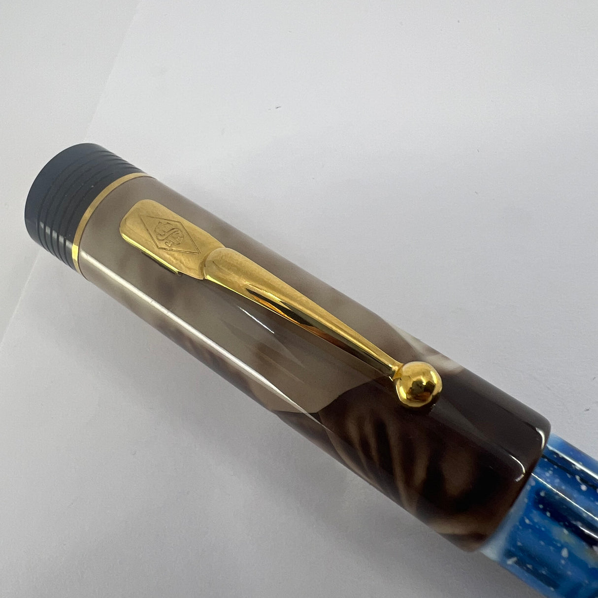 Conway-Stewart UK Charles Dickens "A Christmas Carol" Limited Edition Hand Painted Fountain Pen   -  Fine 18kt Gold Nib  - Number 1 of Only 8 Pens Made (2006)!!!