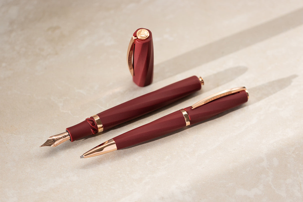 Visconti Divina Bordeaux Matte - Fountain Pen