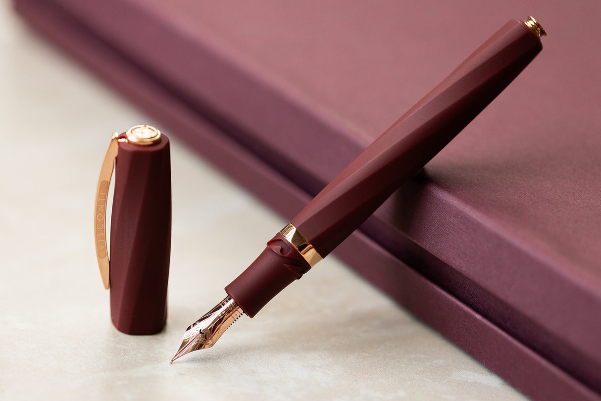 Visconti Divina Bordeaux Matte - Fountain Pen
