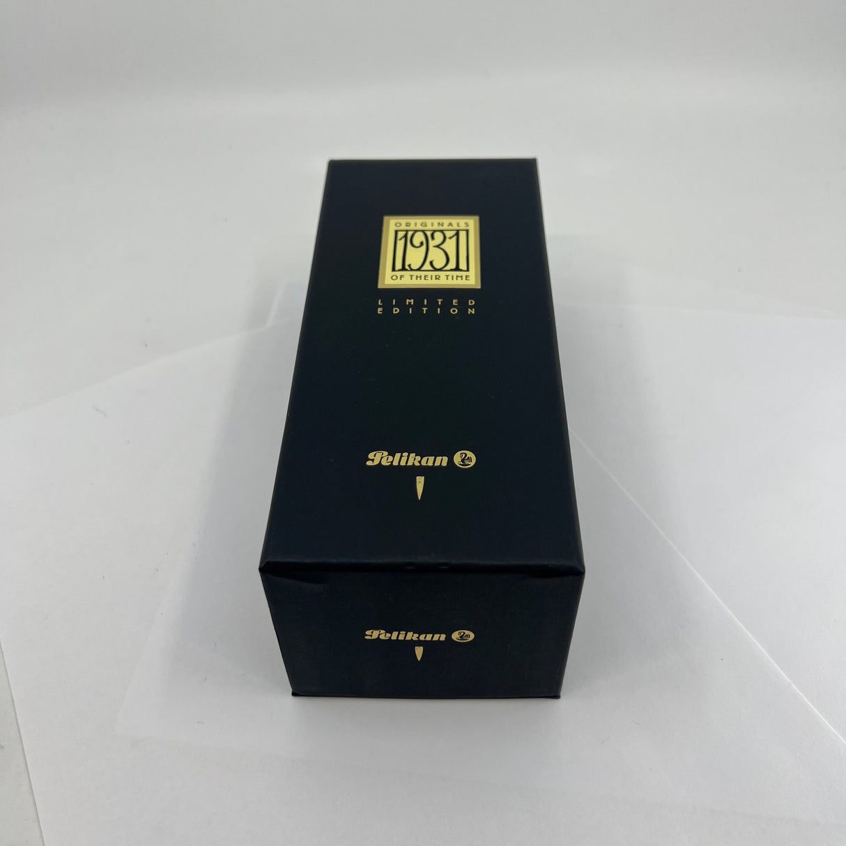 Pelikan 1931 Originals Of Their Time - 18kt Gold Overlay Limited Edition Fountain Pen - Fine 18kt Gold Nib