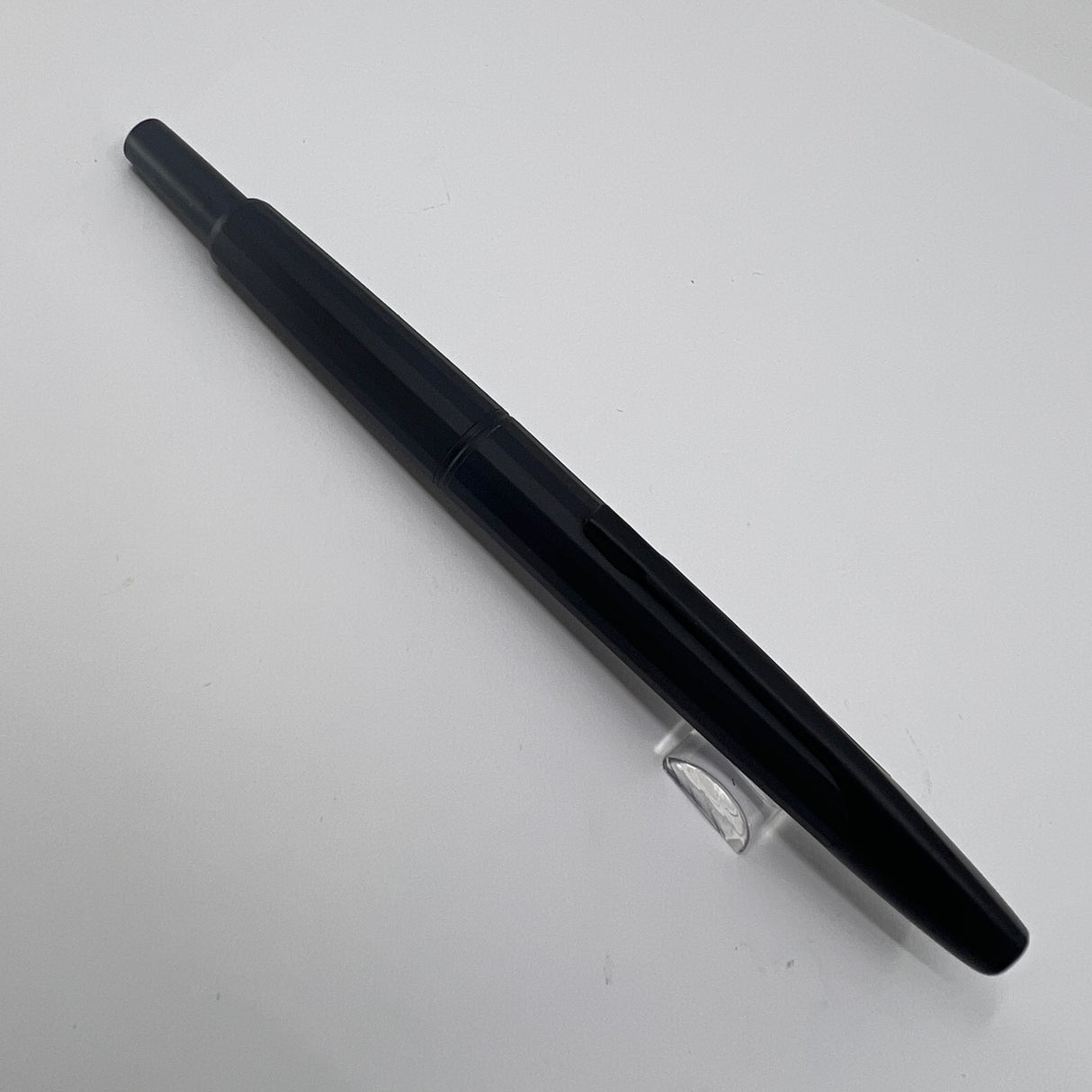 Pilot Namiki Black Matte Vanishing Point Fountain Pen - Classic Style Multi-Facetted Body - 1999 - Broad 14kt Gold Nib