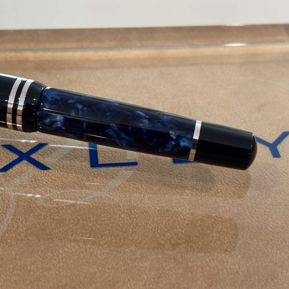 Bexley Magnum Poseidon Blue Marble Fountain Pen