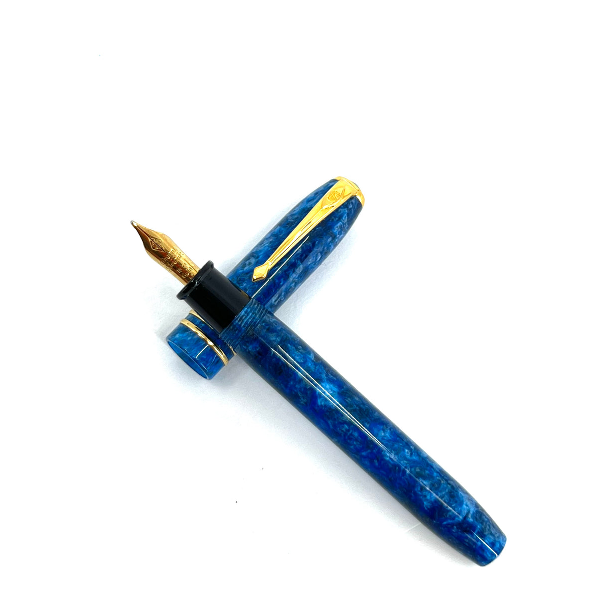 Conway Stewart Dinkie Marbled Blue Fountain Pen