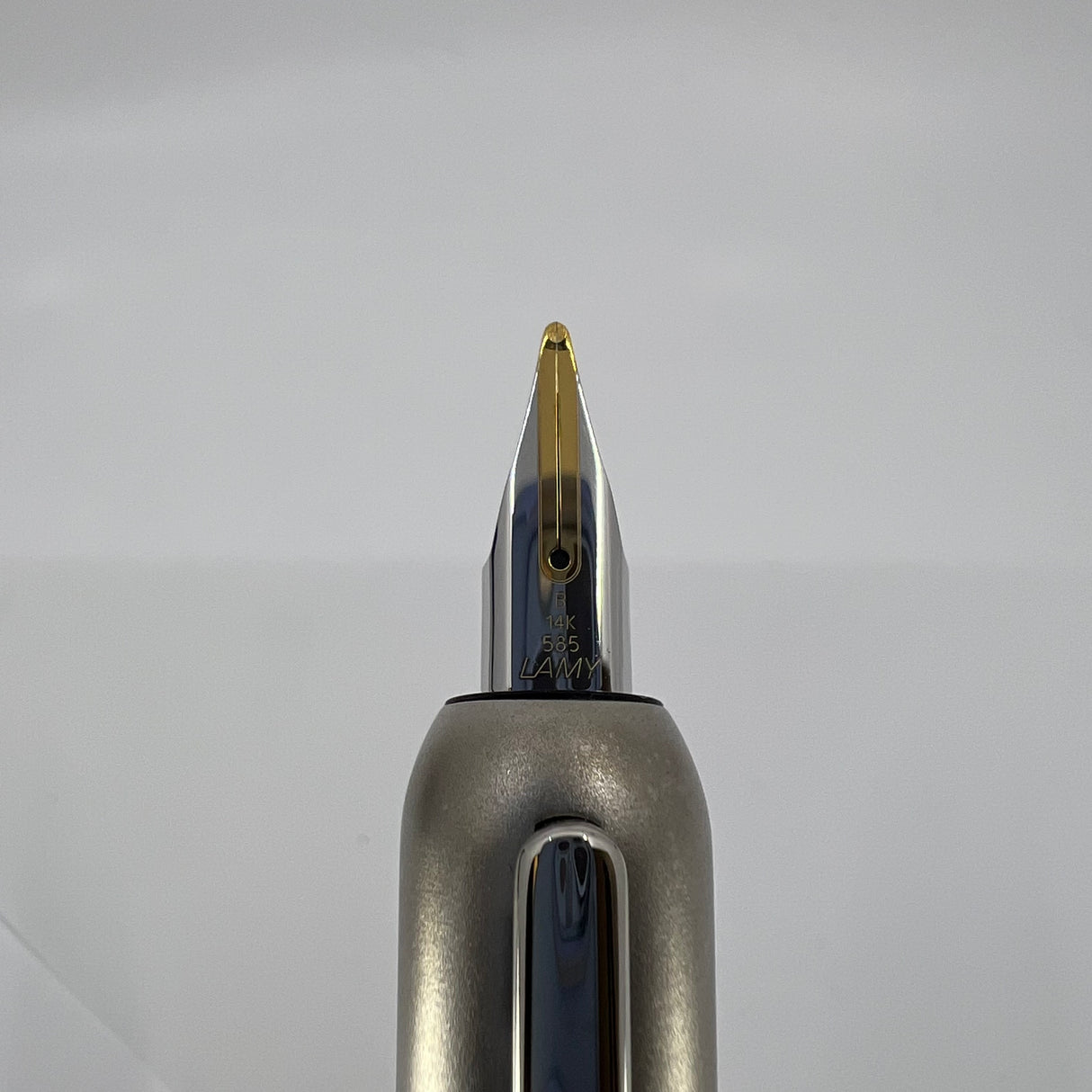 Lamy Dialog 3 Retractable Nib Fountain Pen - Broad 14kt Gold Nib