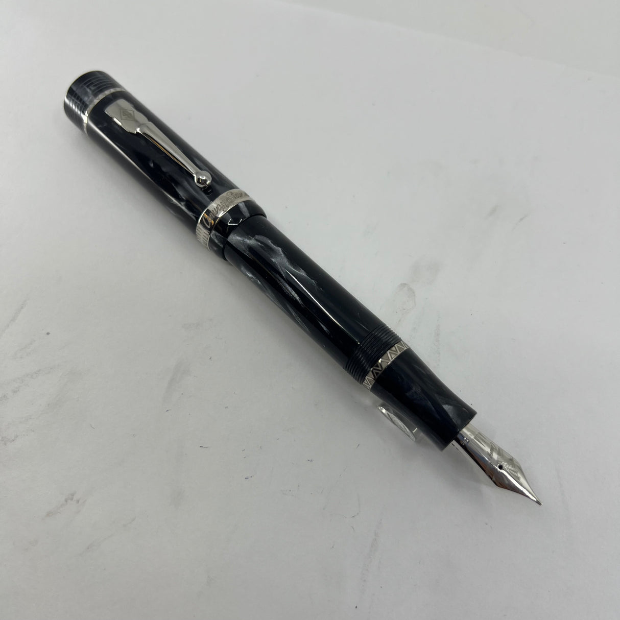 Conway Stewart Churchill "Sir Winston" London Smoke Gray Celluloid Fountain Pen Limited Edition - Flexible Fine 18kt Gold Nib