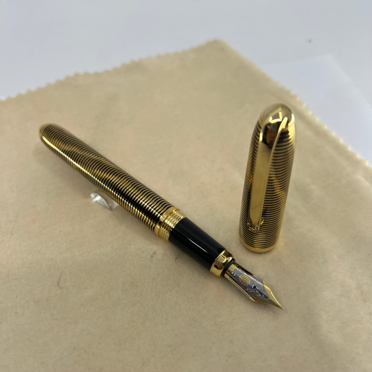 Cartier Python Limited Edition Fountain Pen - Fine 18kt Gold Nib