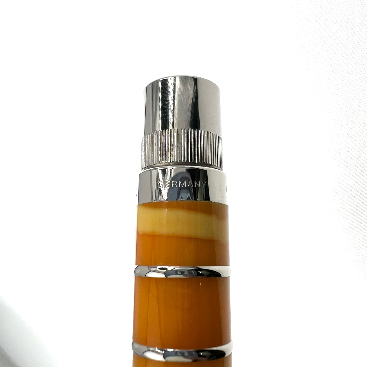 Graf von Faber-Castell "Amber" Pen of the Year 2004 - Medium 18kt Gold Nib - Very Desirable!!