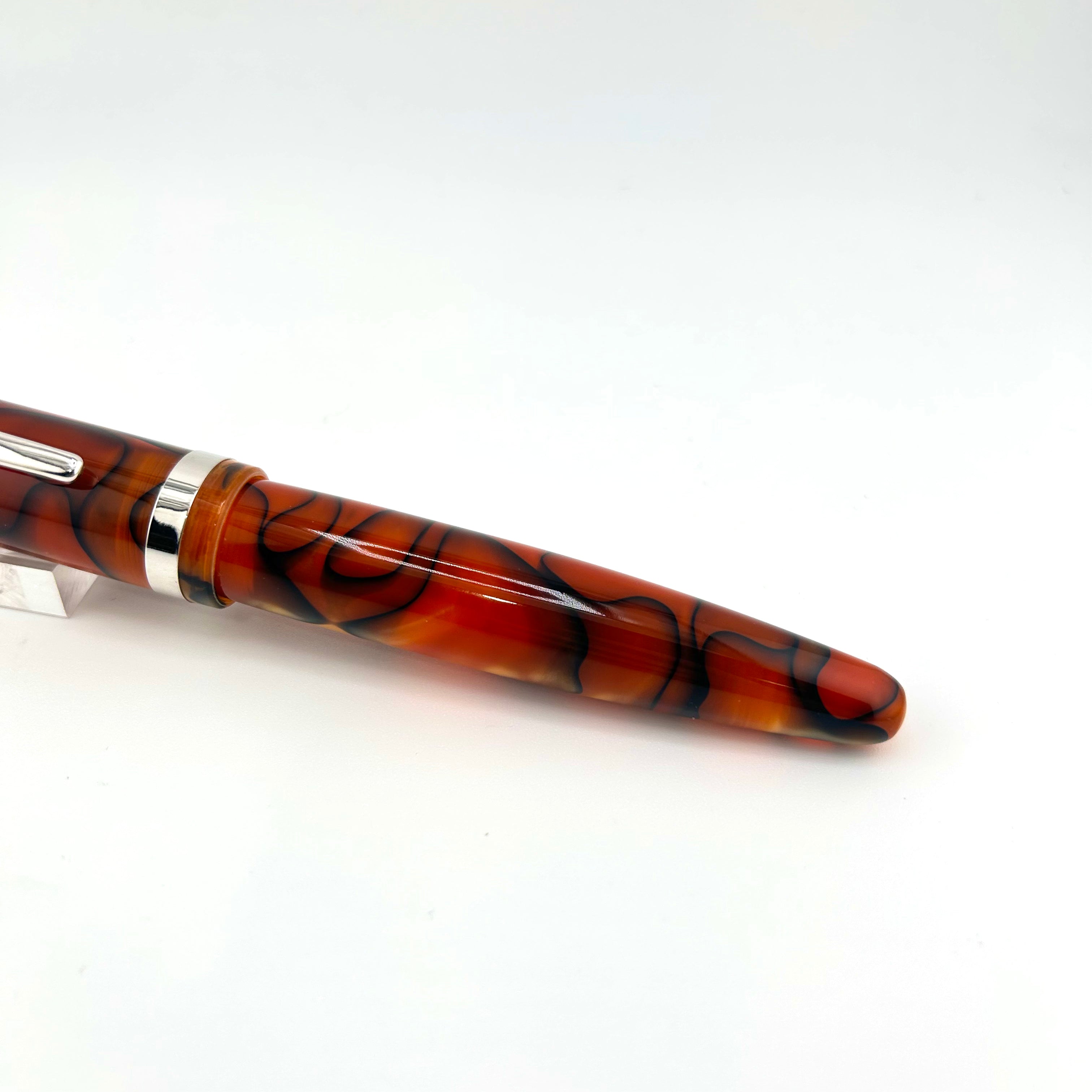 Laban Mento Orange Tiger Pearl - Oversize Pen! - Fountain Pen