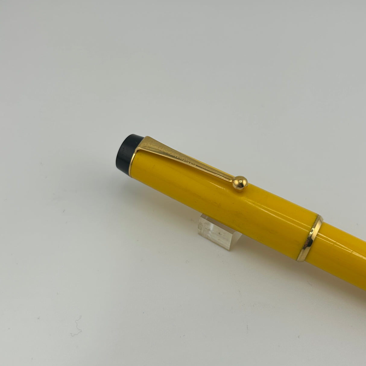 Parker "Big Red" Yellow Mandarin - Made In USA Circa 1970 - Rollerball