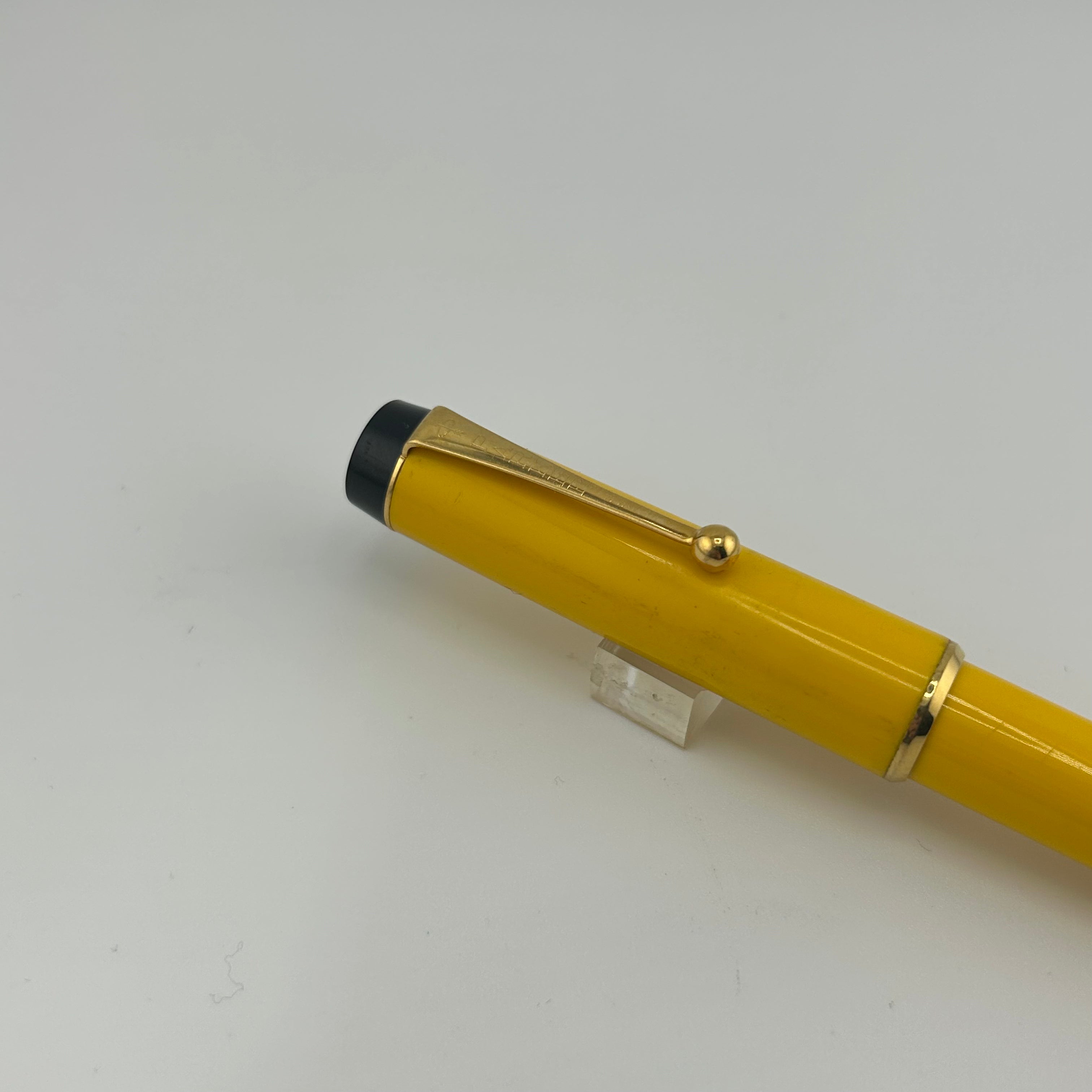 Parker "Big Red" Yellow Mandarin - Made In USA Circa 1970 - Rollerball