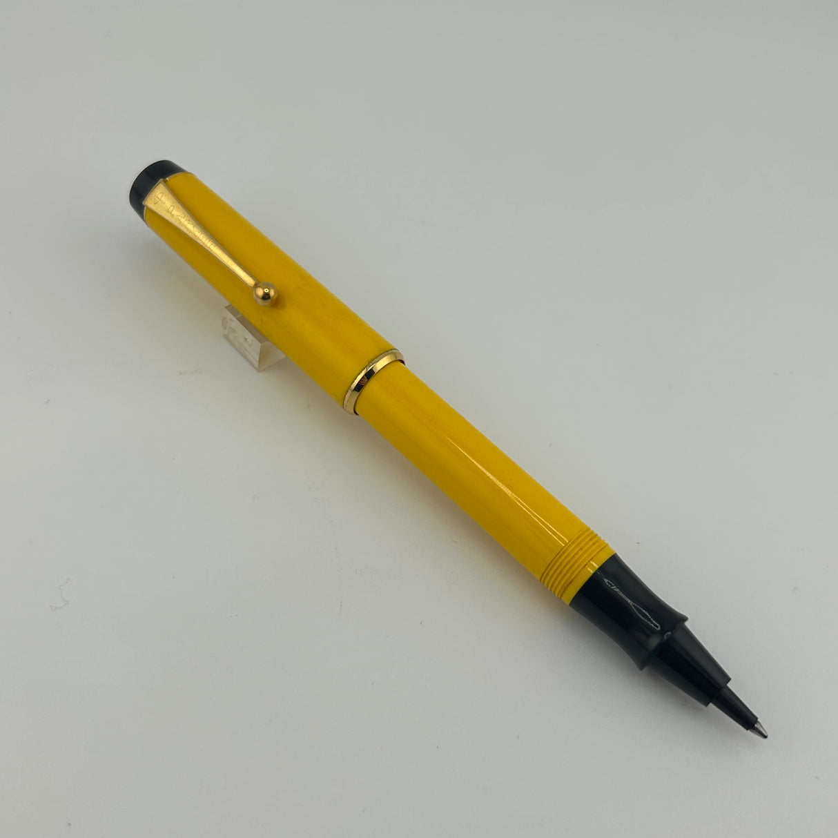 Parker "Big Red" Yellow Mandarin - Made In USA Circa 1970 - Rollerball