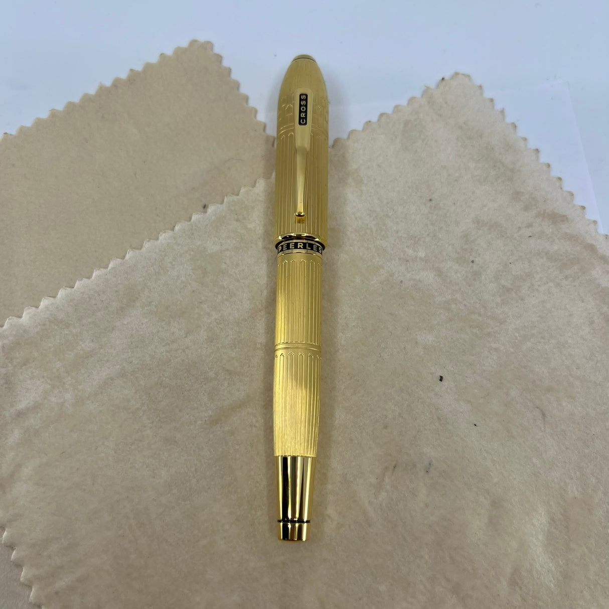 Cross Peerless 125 Limited Production London Gold-Plated Fountain Pen - Fine 18 Kt Gold Nib