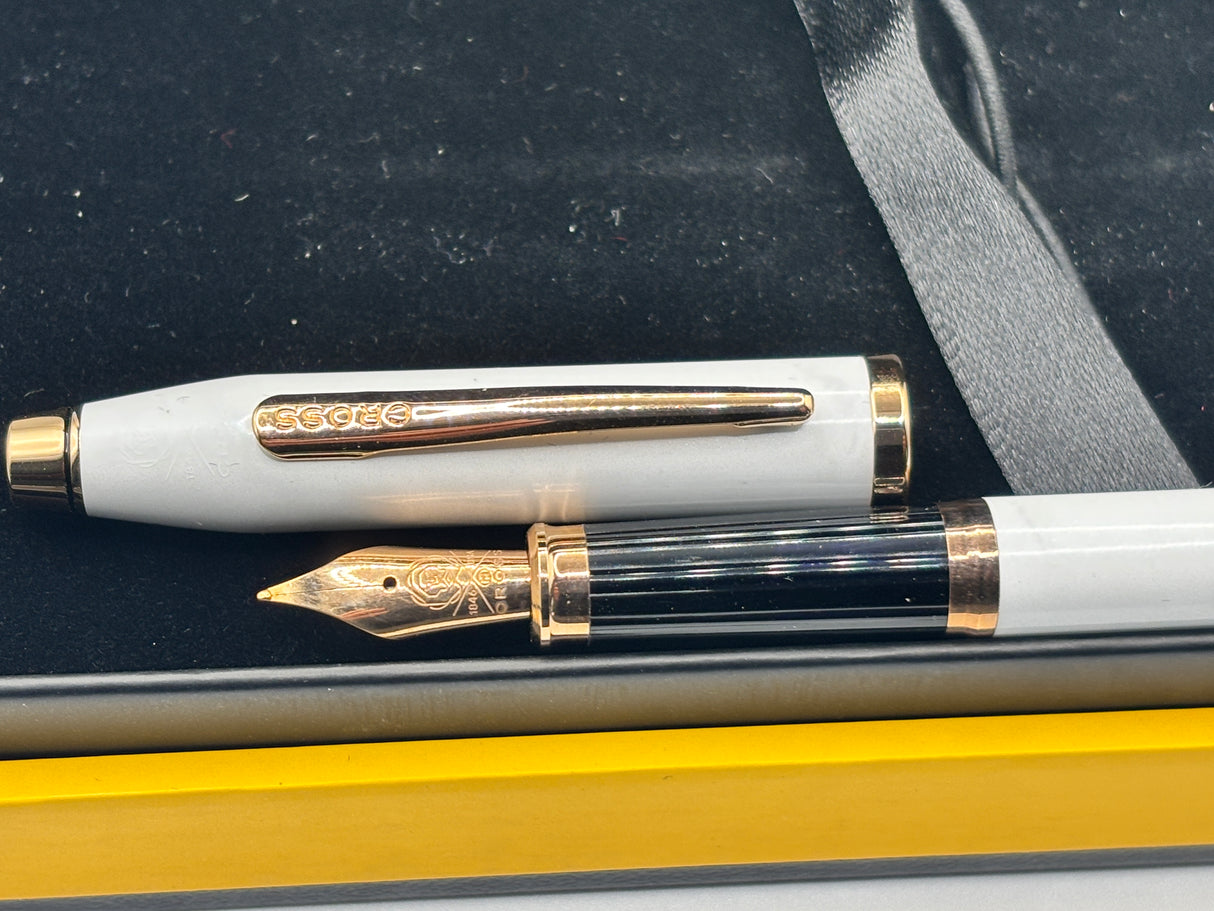 Cross Century II pearlescent white Rose gold trim - Fountain Pen